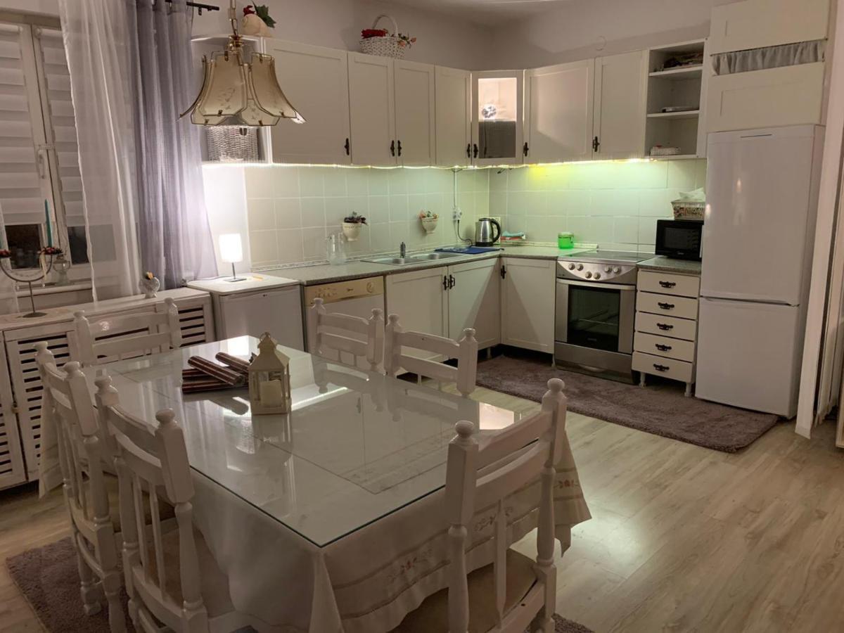 Prima House Apartment Podgorica Bagian luar foto