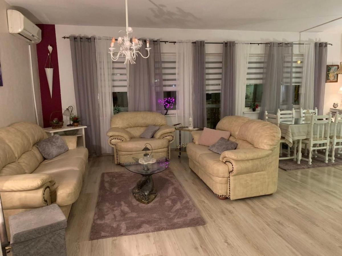Prima House Apartment Podgorica Bagian luar foto